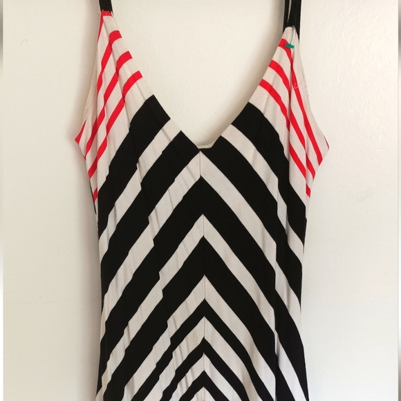 Trippy Stripes bebe Dress - Picture 1 of 6